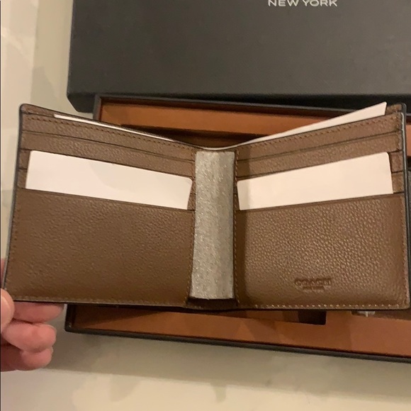 Coach NWB 3 in 1 Leather Wallet Set - Picture 3 of 4